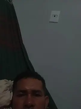 Cam4 Private Sex Chat of Juvenil32