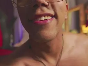 Cam4 Free Live Porn of Colstorw_