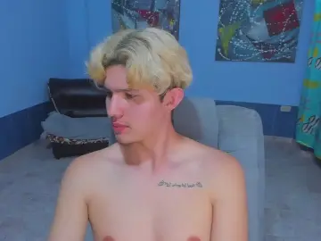 Cam4 Nude Webcam of patrik027