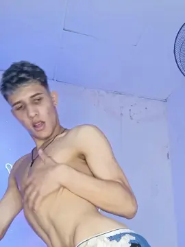 Cam4 Free Porn Cam of Alpha_Ansel18