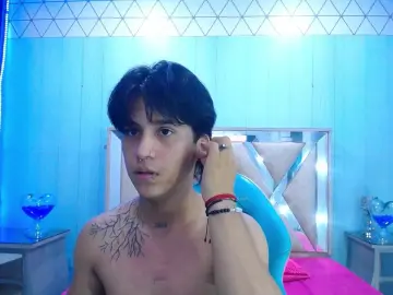 Cam4 Live Porn of alex_474