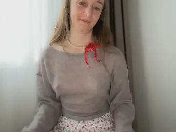 Cam4 Sex Chat of ShySchoolGrl