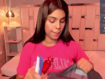Cam4 Live Sex of AmyEvan