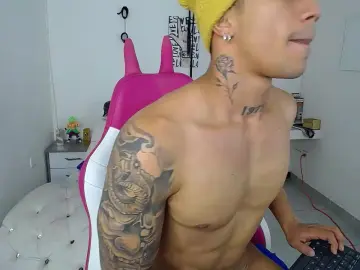 Cam4 Live Sex of Leonard_Price