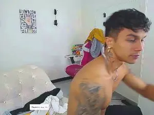 Cam4 Private Sex Chat of Leonard_Price