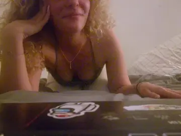 Cam4 Watch Live Sex Cams of SweetCandyART
