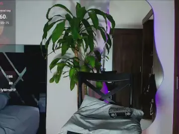 Cam4 Watch Live Sex Cams of LeooG00