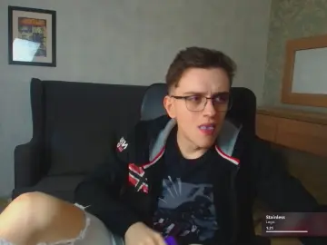 Cam4 Nude Webcam of FelixStark