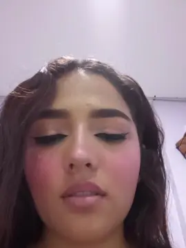 Cam4 Live Sex Cam of Yara_shine