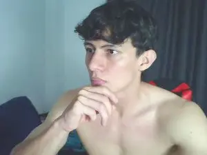 Cam4 Live Porn of ares_bigcock