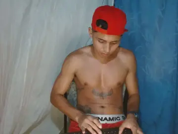 Cam4 Sex Cam of Lil_condor_bby1