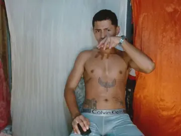 Cam4 Best Webcam of Lil_condor_bby1