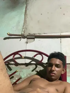 Cam4 Free Porn Cam of Pauzudo18vini