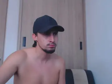 Cam4 Live Sex of theo_collins