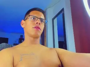 Cam4 Free Porn Cam of John_pmr