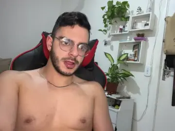 Cam4 Live Porn of Leo20k