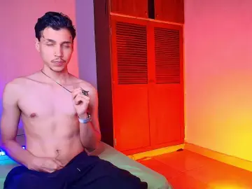 Cam4 Nude Webcam of Marcus_Hanks
