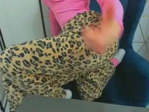 Cam4 Free Porn Cam of CarliSoSexy25