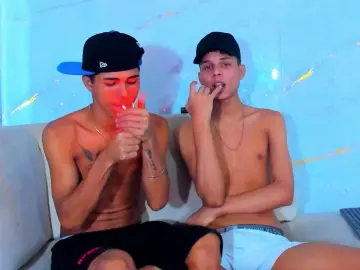 Cam4 Nude Webcam of The_boys_at