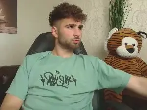 Cam4 Watch Live Sex Cams of KyloEast