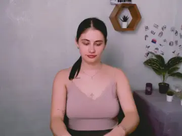 Cam4 Nude Webcam of AliceMali_