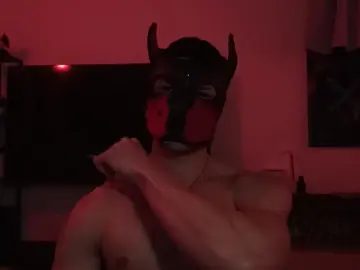 Cam4 Adult Video Chat of Frabroker