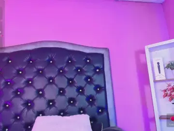 Cam4 Live Sex Cam of Triipsy