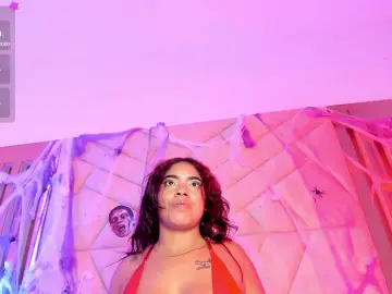 Cam4 Sex Cam of NinaCapelli_