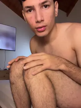 Cam4 Watch Live Sex Cams of Alexlezama