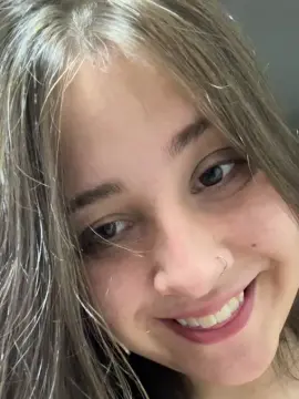 Cam4 Free Live Porn of Pradaxxx2