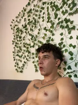 Cam4 Sex Chat of bravo_maestro