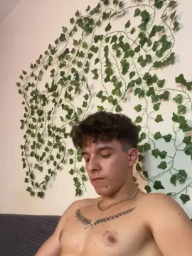 Cam4 Sex Chat of bravo_maestro