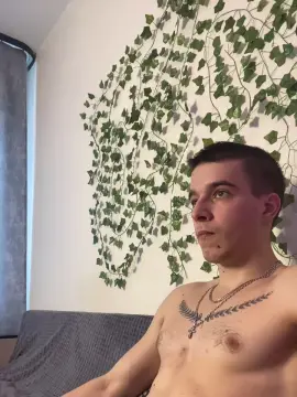 Cam4 Free Live Porn of bravo_maestro