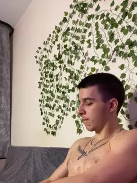 Cam4 Sex Chat of bravo_maestro