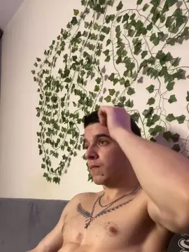 Cam4 Live Sex of bravo_maestro