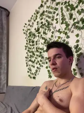 Cam4 Sex Chat of bravo_maestro