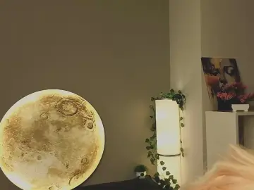 Cam4 Sex Cam of VivanLubbs