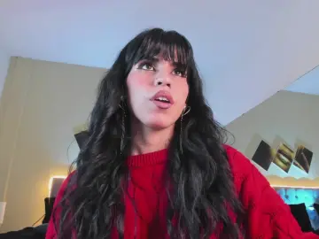Cam4 Private Sex Chat of Bella_Poisonous
