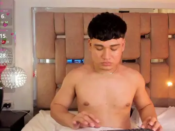 Cam4 Free Live Porn of AndrewPeach