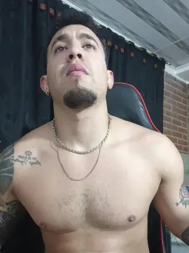 Cam4 Watch Live Sex Cams of Im_massimo777