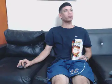 Cam4 Free Live Porn of Angeel_hot24_