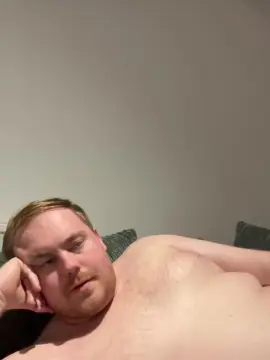 Cam4 Adult Video Chat of blueeyedboysexy