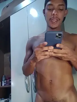 Cam4 Adult Video Chat of leosilvaj
