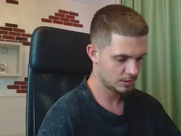 Cam4 Live Porn of KavinAkul