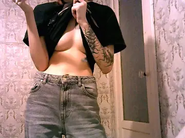 Cam4 Free Live Porn of ThedaMarangoni