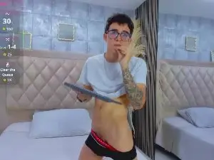 Cam4 Best Webcam of TylerCross_