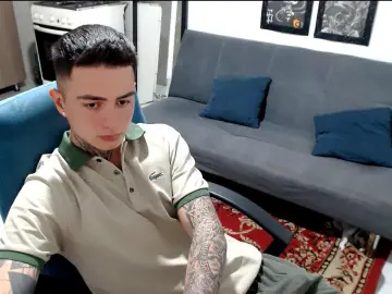 Cam4 Nude Webcam of santii_ss