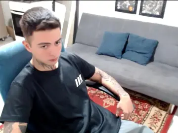 Cam4 Live Sex of santii_ss