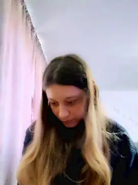 Cam4 Nude Webcam of Amedeia