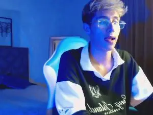 Cam4 Live Sex Cam of Adam_foxs